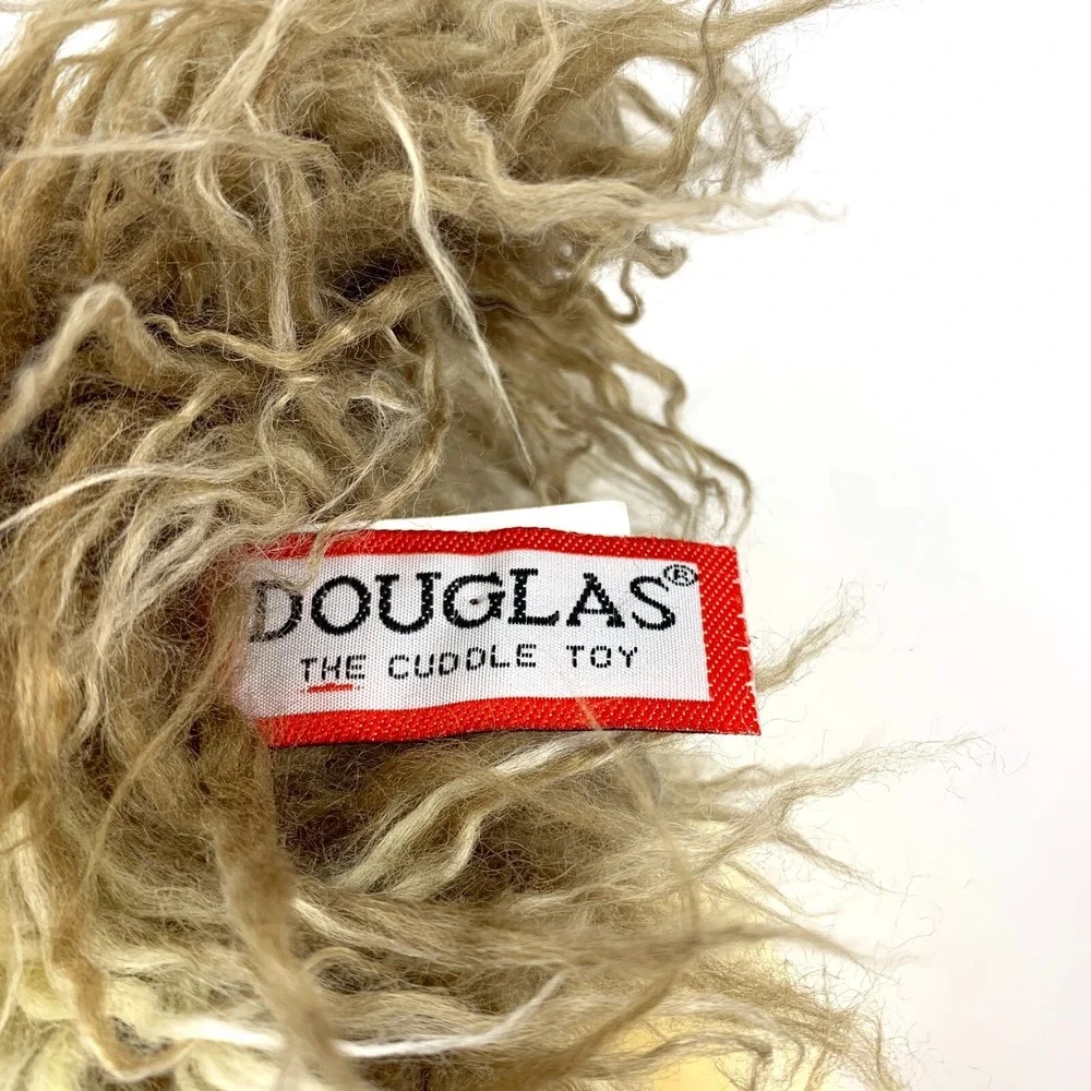 Douglas the Cuddle Toy Lance the Llama 15